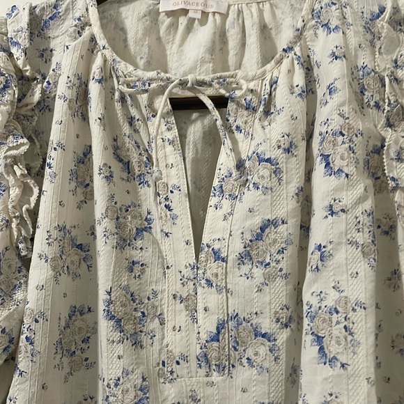 NWOT Olivaceous Puff Sleeve Blouse - Cream and Blue Floral Size M - Picture 6 of 7